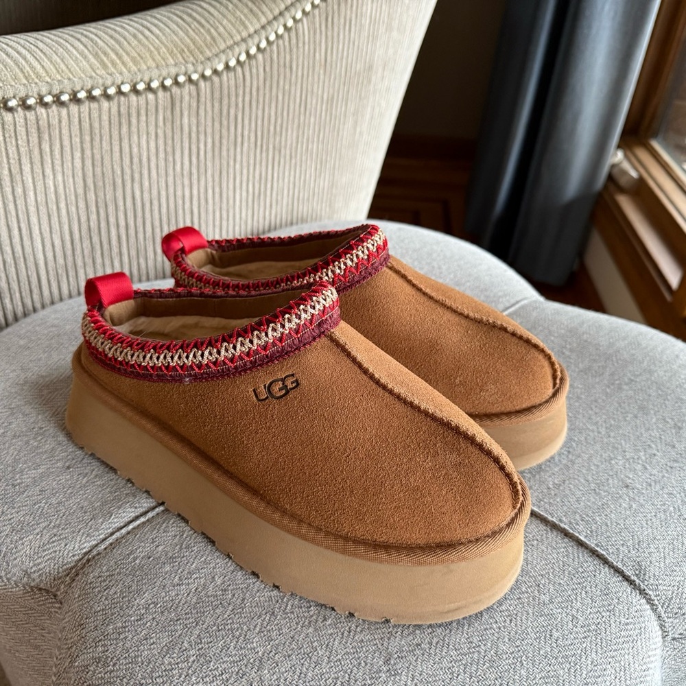 UGG Tazz Platform Slipper